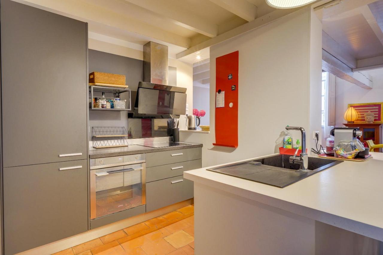 Observance 2 Bedroom Duplex Apartment Бордо Экстерьер фото