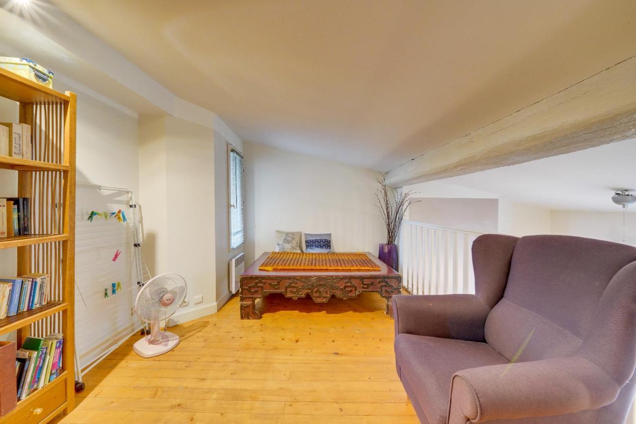 Observance 2 Bedroom Duplex Apartment Бордо Экстерьер фото